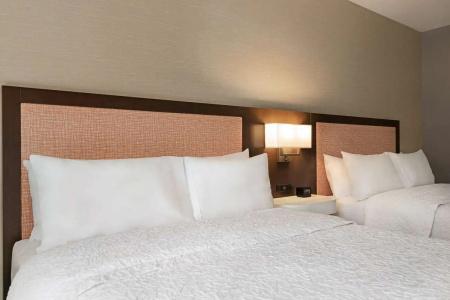 Hampton Inn & Suites West - 56
