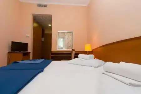 Adria - 29