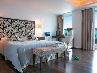 Vouliagmeni Suites - 1