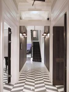 Eccleston Square - 13