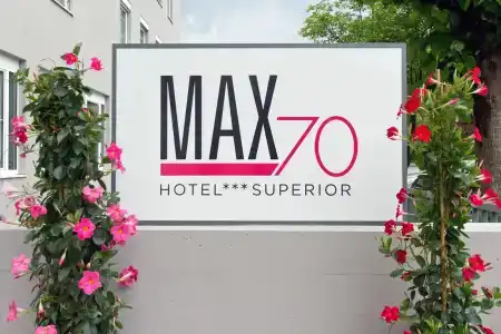 Max 70 - 0