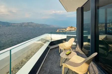 Grand View - 87