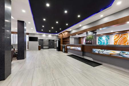Best Western Plus North York & Suites - 1