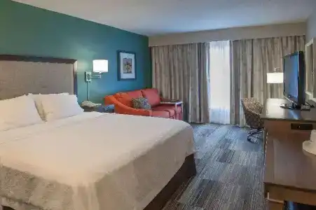 Hampton Inn New Orleans/St.Charles Ave - 56