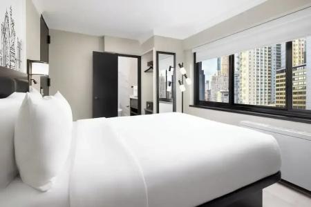 The Manhattan at Times Square - 66