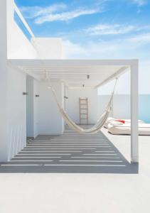 Santorini Heights - 23