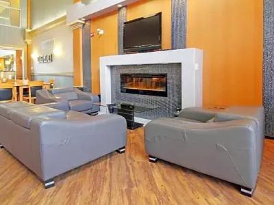 Holiday Inn Express South, An Ihg - 2