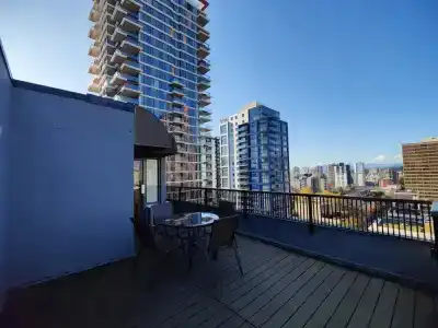 Divya Sutra Suites on Robson Downtown - 61