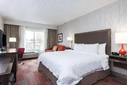 Hampton Inn Charlotte Uptown - 54