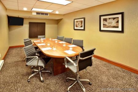 Holiday Inn Express & Suites-North, An Ihg - 9