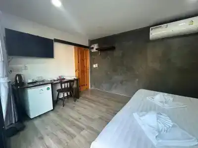 Uthaithani Resort - 8