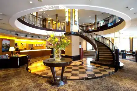 Kanazawa New Grand Prestige - 1