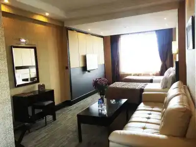 Grand Hill - 3