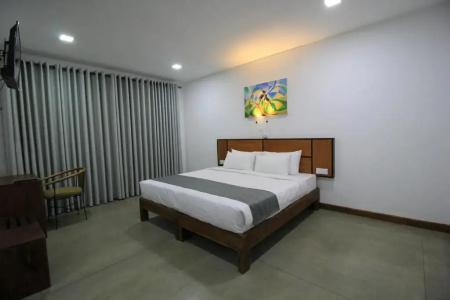 Serenity Tissa - 26