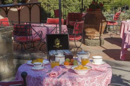 Relais & Châteaux Il Falconiere - 31