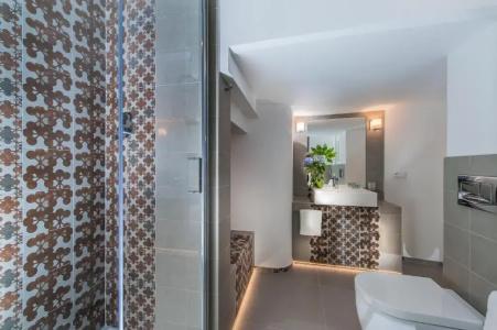 b&b First Floor - 62