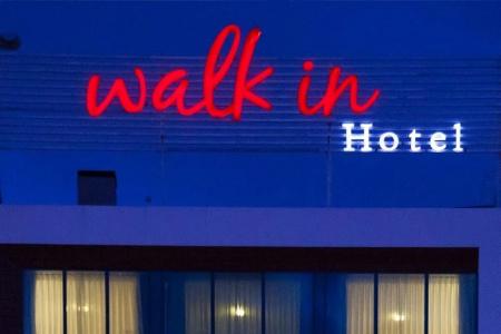 Walk In - 4