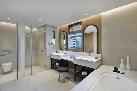 DoubleTree by Hilton Dubai - Business Bay - 17