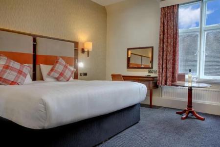 Best Western Plough & Harrow - 79
