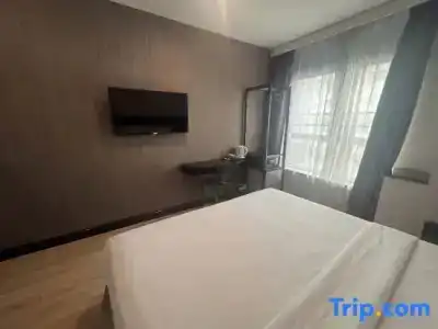 Ibis North Point - 128