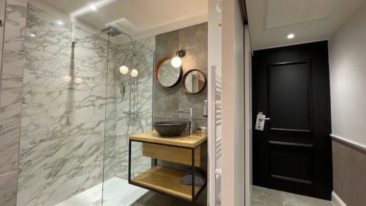 Petit Hôtel Confidentiel - 131