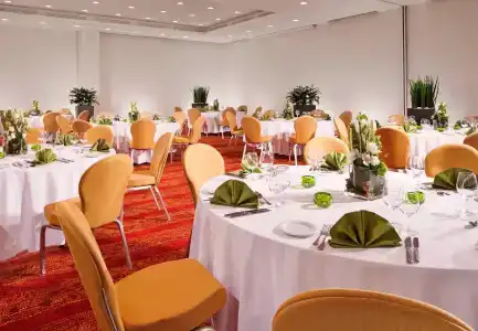 Courtyard by Marriott Budapest City Center - 20
