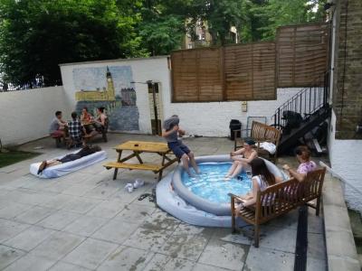 Saint James Backpackers - 12
