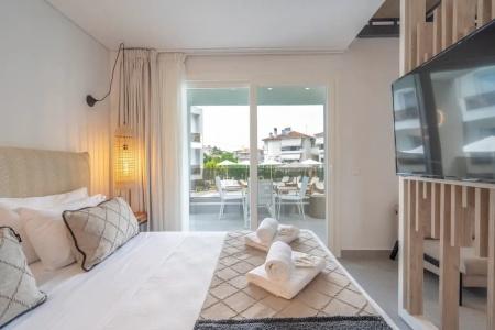Mirablue Luxury Residences - 298