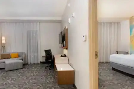Courtyard by Marriott Savannah Airport - 38