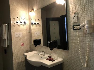Ambra Boutique & Bistro - 32