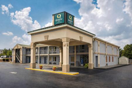 Quality Inn at Fort Gordon - 41