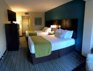 Best Western On The Bay Inn & Marina - 3