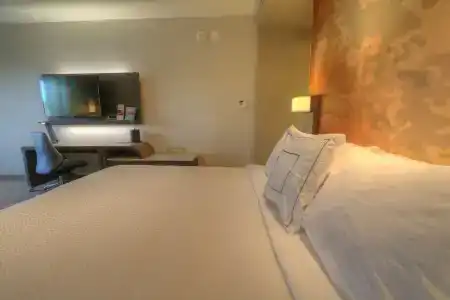 Courtyard by Marriott - 89