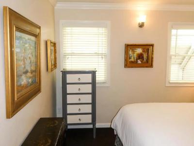 Briarwood Inn - 127