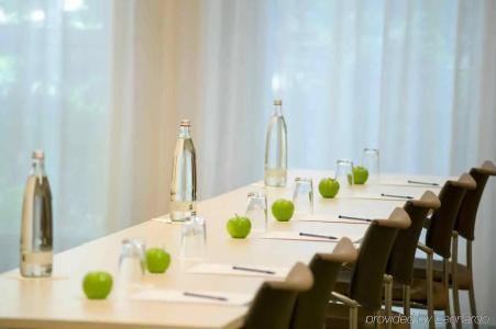 Novotel Düsseldorf City West - 21