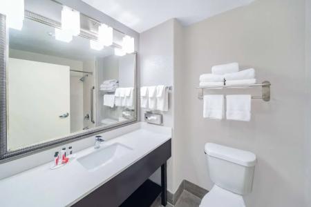 Days Inn & Suites By Wyndham San Antonio Near At&t Center - 26
