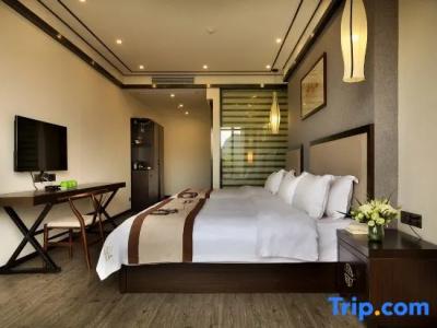 Peach Blossom Resort (near Reed Flute Rock, free pick up for min 3 nights) - 26