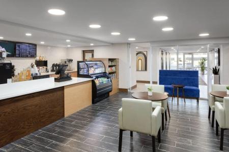 Deltas by Marriott - Indianapolis Airport - 12