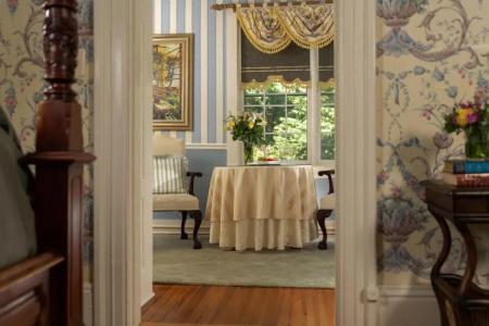 Albemarle Inn - - 72