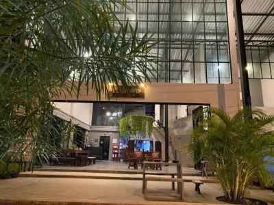 Nornlamphun Boutique - 13