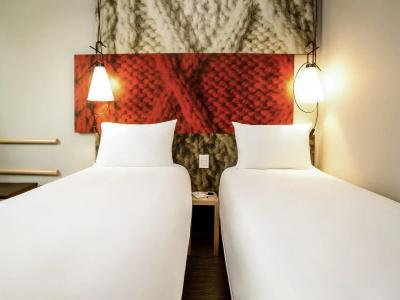 Ibis Poznan Centrum - 4