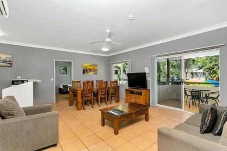 Cairns Reef Apartments & - 52