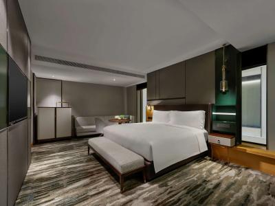 Hilton Shanghai Hongqiao - 3