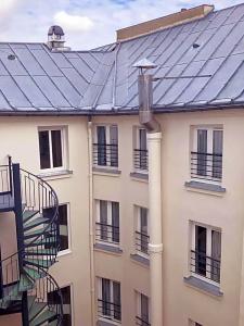 Hôtel des 3 Collèges - 73