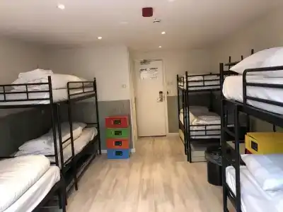 Damrak Inn - 82
