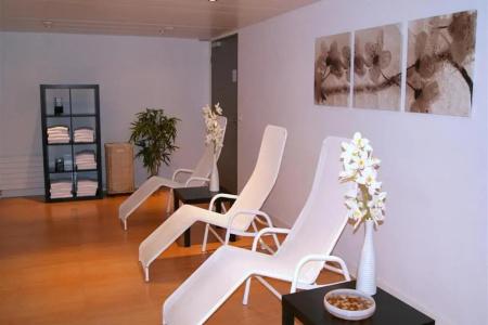 Airport Basel - Convenient & Friendly - 12