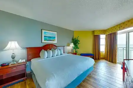 Carolinian Beach - 401