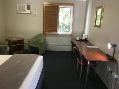 Cosmopolitan & Serviced Apartments - 39