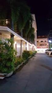 Sawasdipong - 9