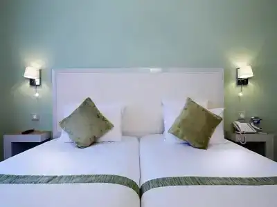 Kyriad Paris 18 - Porte de Clignancourt - Montmartre - 57